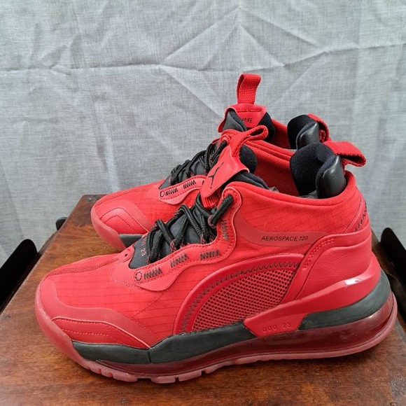 NIKE JORDAN AEROSPACE 720 "GYM RED" (BV5502 600) BASKETBALL TRAINERS Sz 8 - Picture 1 of 8